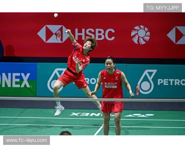 世界羽毛球混合团体赛，中国3-0横扫马来西亚，世界羽毛球混合团体锦标赛冠军奖杯